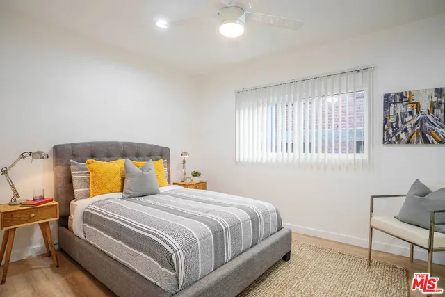 $1,850 | 6244 De Longpre Avenue, Unit 10, Los Angeles, CA 90028