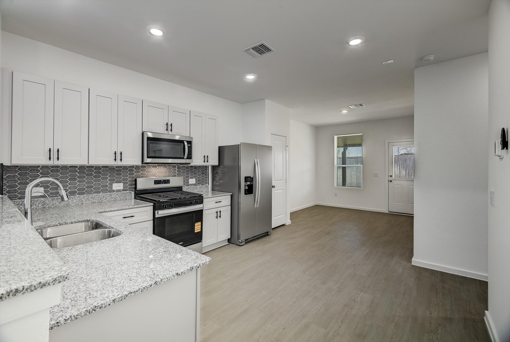 519 Louis Lane Baytown, TX 77523 - Photo 12 of 43 Spacious kitchen