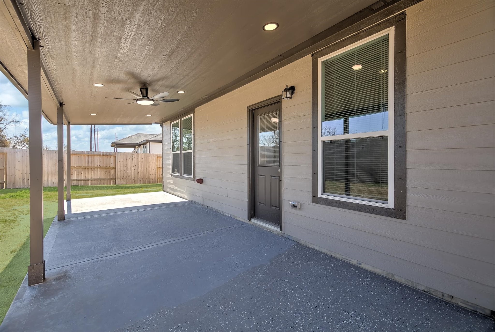 519 Louis Lane Baytown, TX 77523 - Photo 40 of 43 a view of an empty room with a window