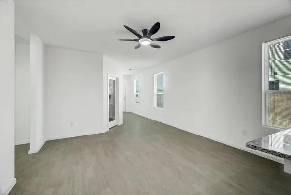 $2,300 | 519 Louis Lane, Baytown, TX 77523