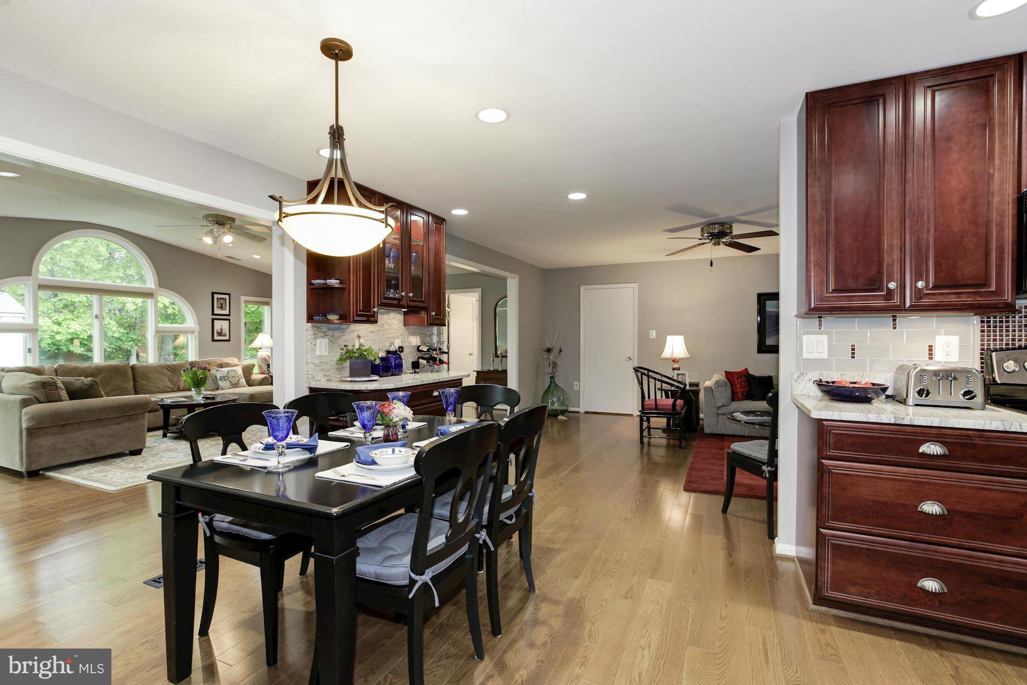 2939 Birchtree Lane Silver Spring, MD 20906 - Photo 9 of 25 Breakfast room