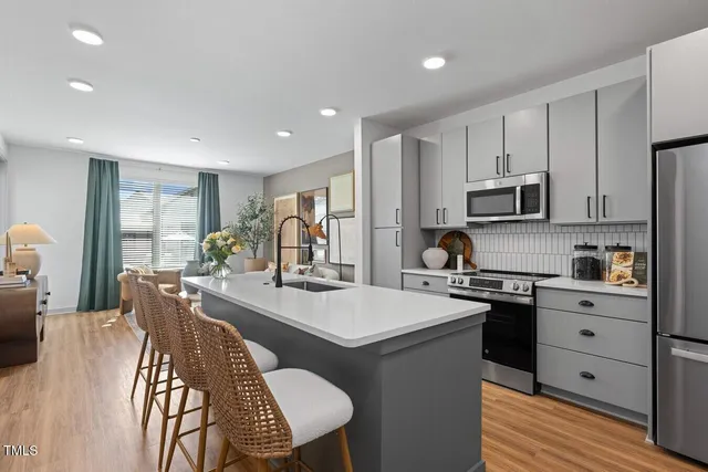 $2,476 | 3901 Capital Hills Drive, Unit C1A, Raleigh, NC 27616