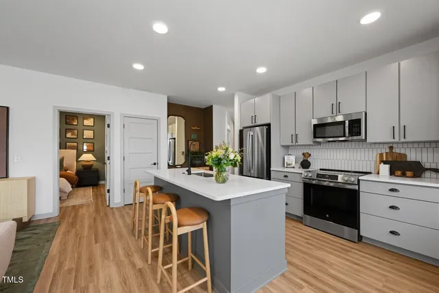 $2,476 | 3901 Capital Hills Drive, Unit C1A, Raleigh, NC 27616