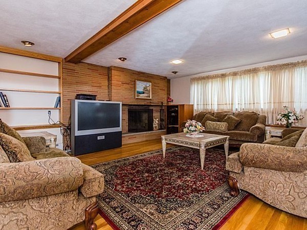116 Johnson Road Winchester, MA 01890 - Photo 7 of 30