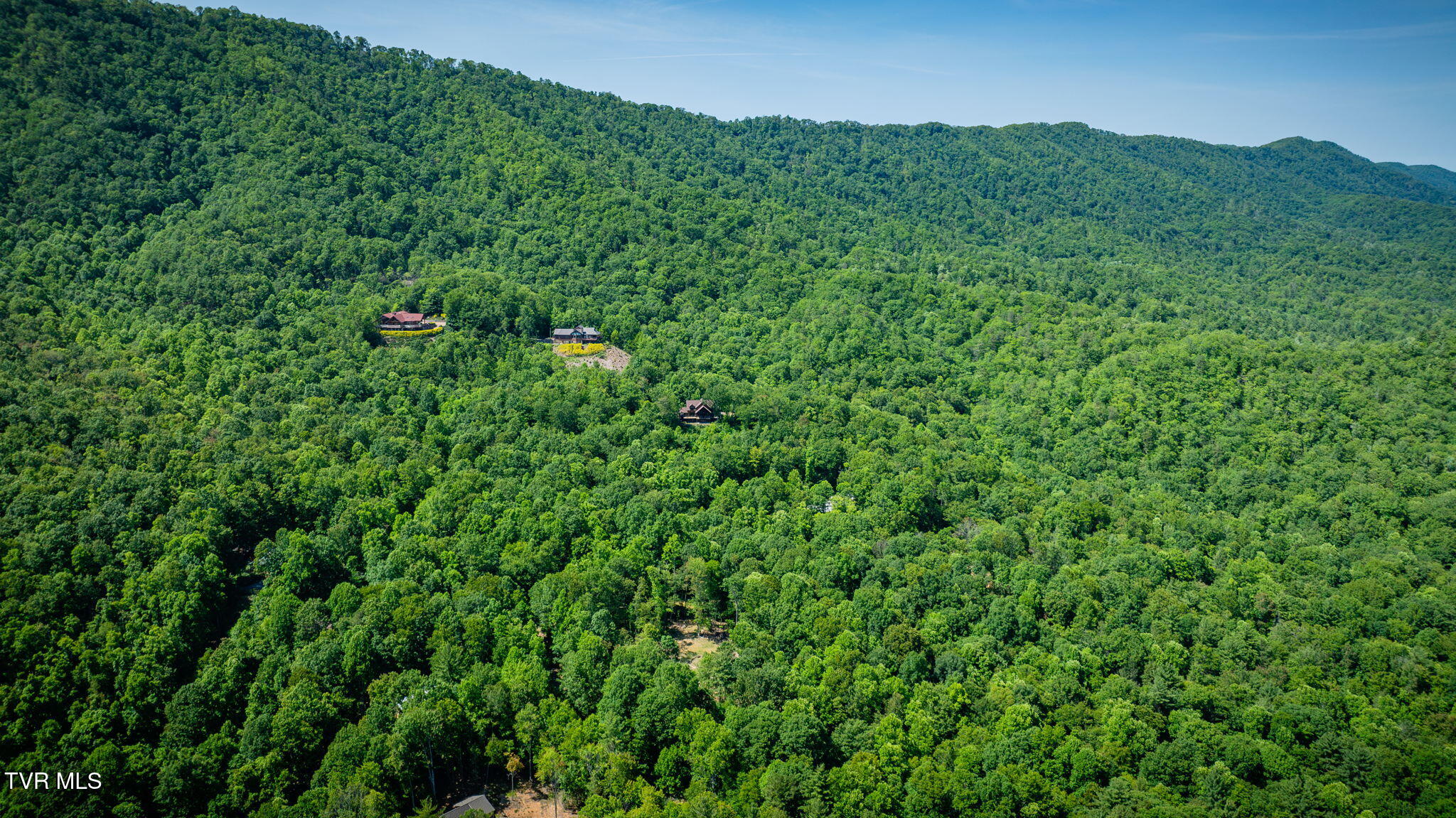 110 Forest Drive, Unit 15 Butler, TN 37640 - Photo 33 of 38 20BC361F-A9C8-4001-BD74-BED40EAEA912