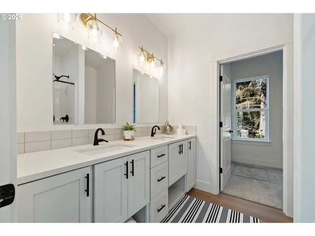 $595,000 | 5290 Netarts Highway, Tillamook, OR 97141