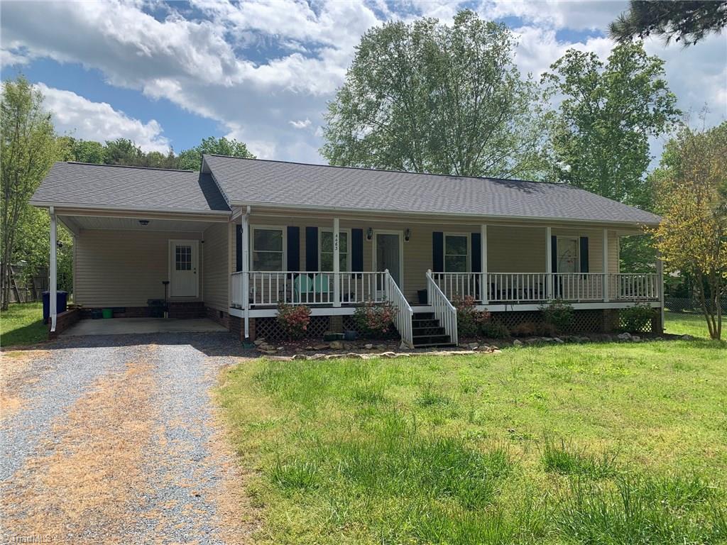 4463 Hunters Run Trinity, NC 27370 - Photo 2 of 24