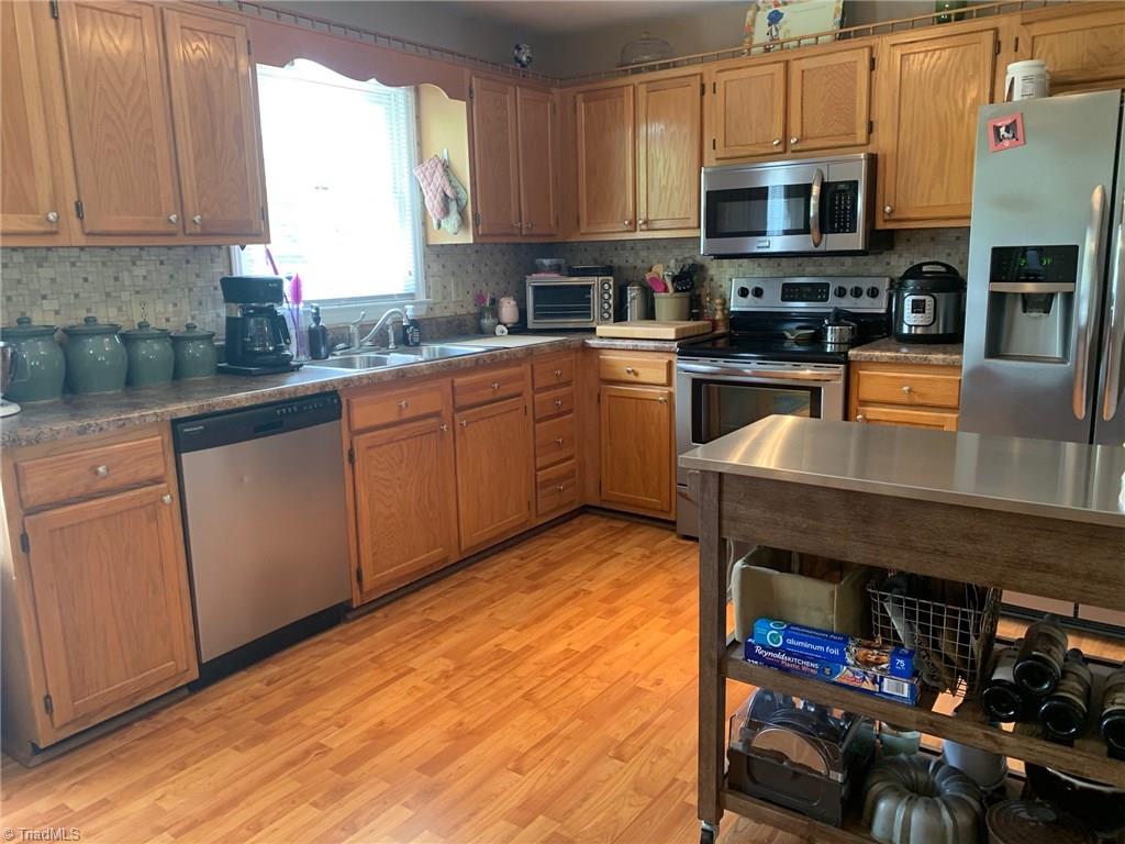 4463 Hunters Run Trinity, NC 27370 - Photo 6 of 24
