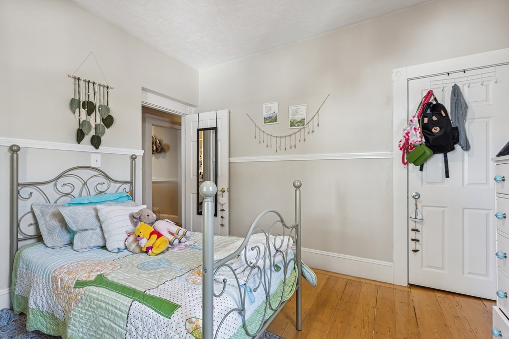 22 Linden Road, Unit 1 Melrose, MA 02176 - Photo 14 of 18