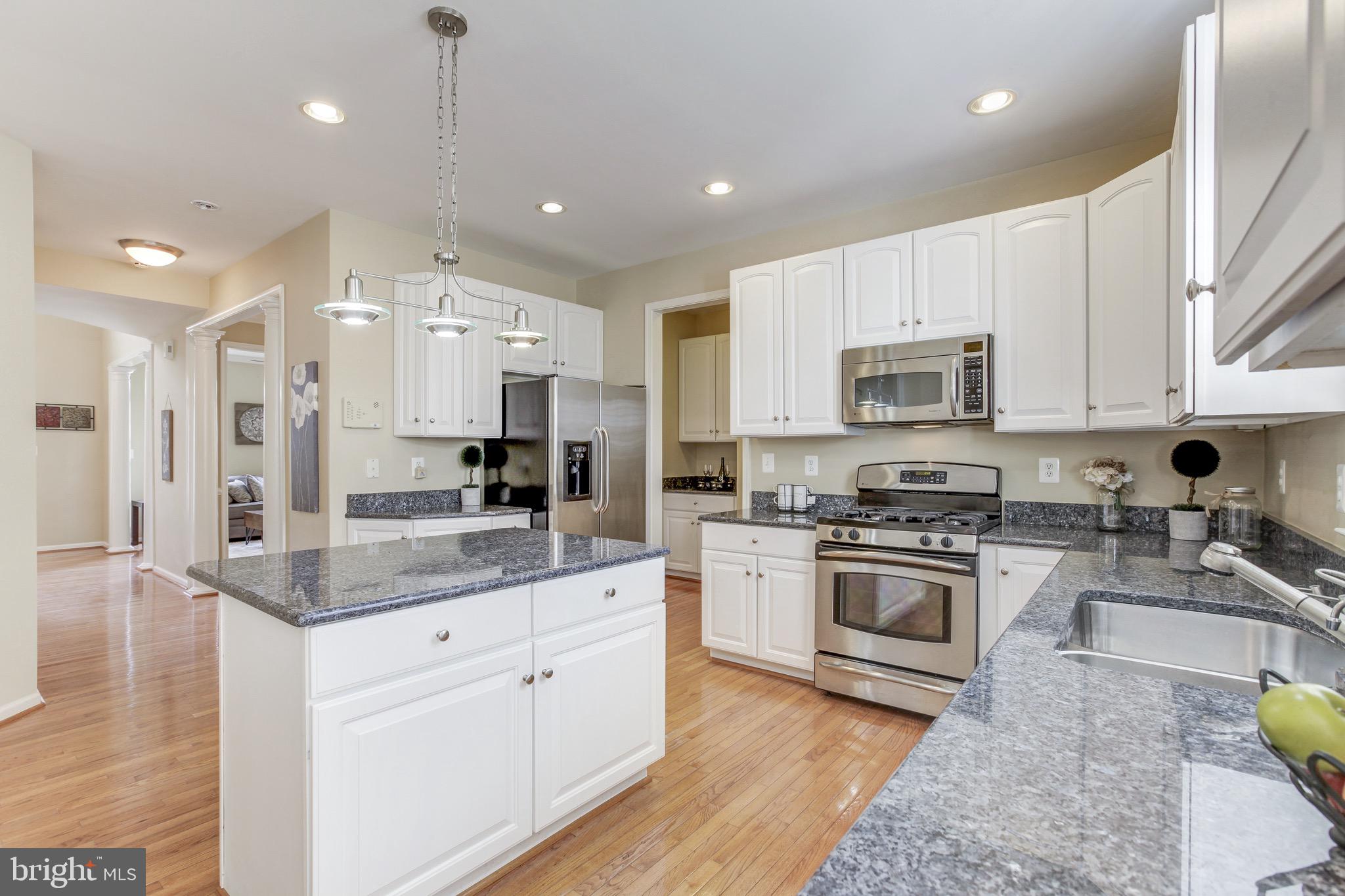 772 Summer Walk Drive Gaithersburg, MD 20878 - Photo 14 of 42