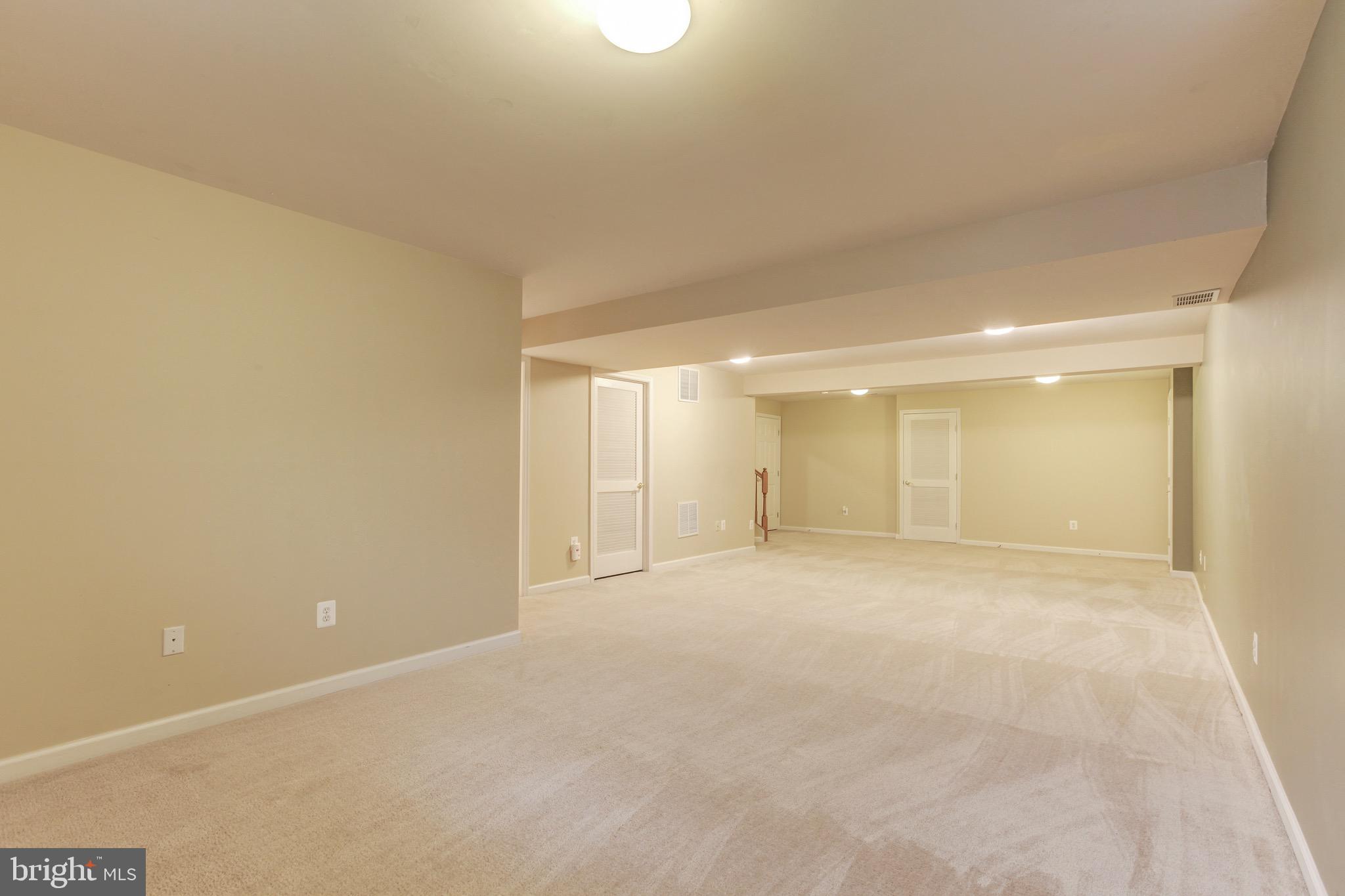 772 Summer Walk Drive Gaithersburg, MD 20878 - Photo 39 of 42