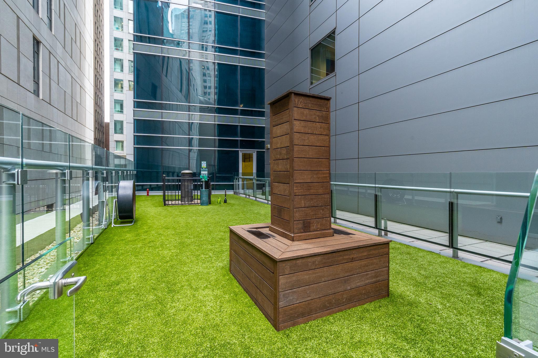 1414 South Penn Square, Unit 26CDE Philadelphia, PA 19102 - Photo 41 of 53 a view of outdoor space with garden