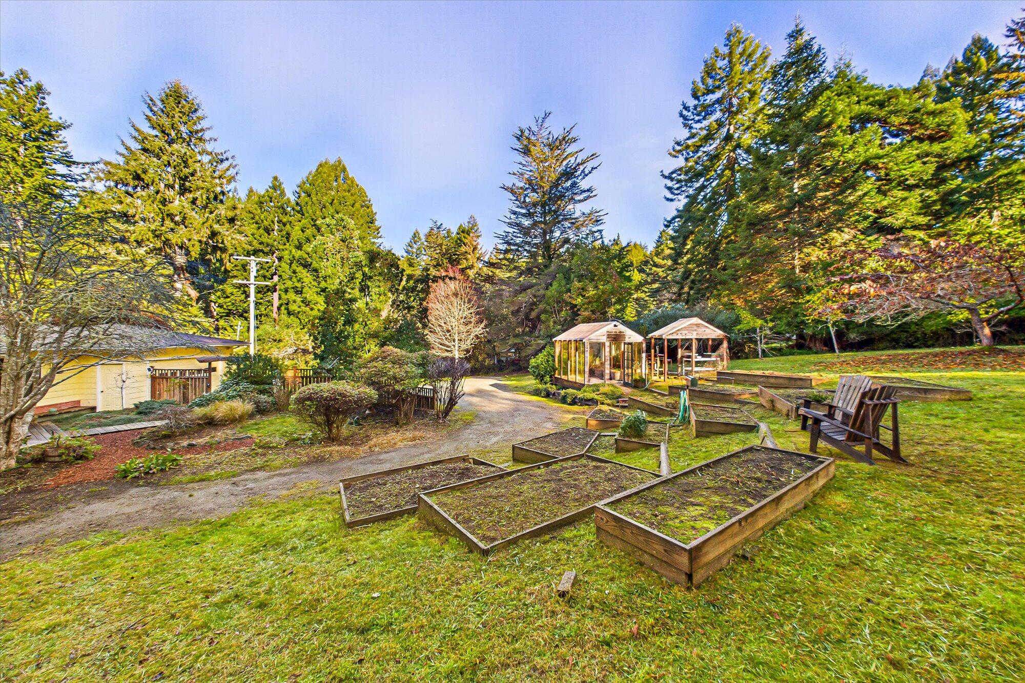 2099 Fickle Hill Road Arcata, CA 95521 - Photo 40 of 53