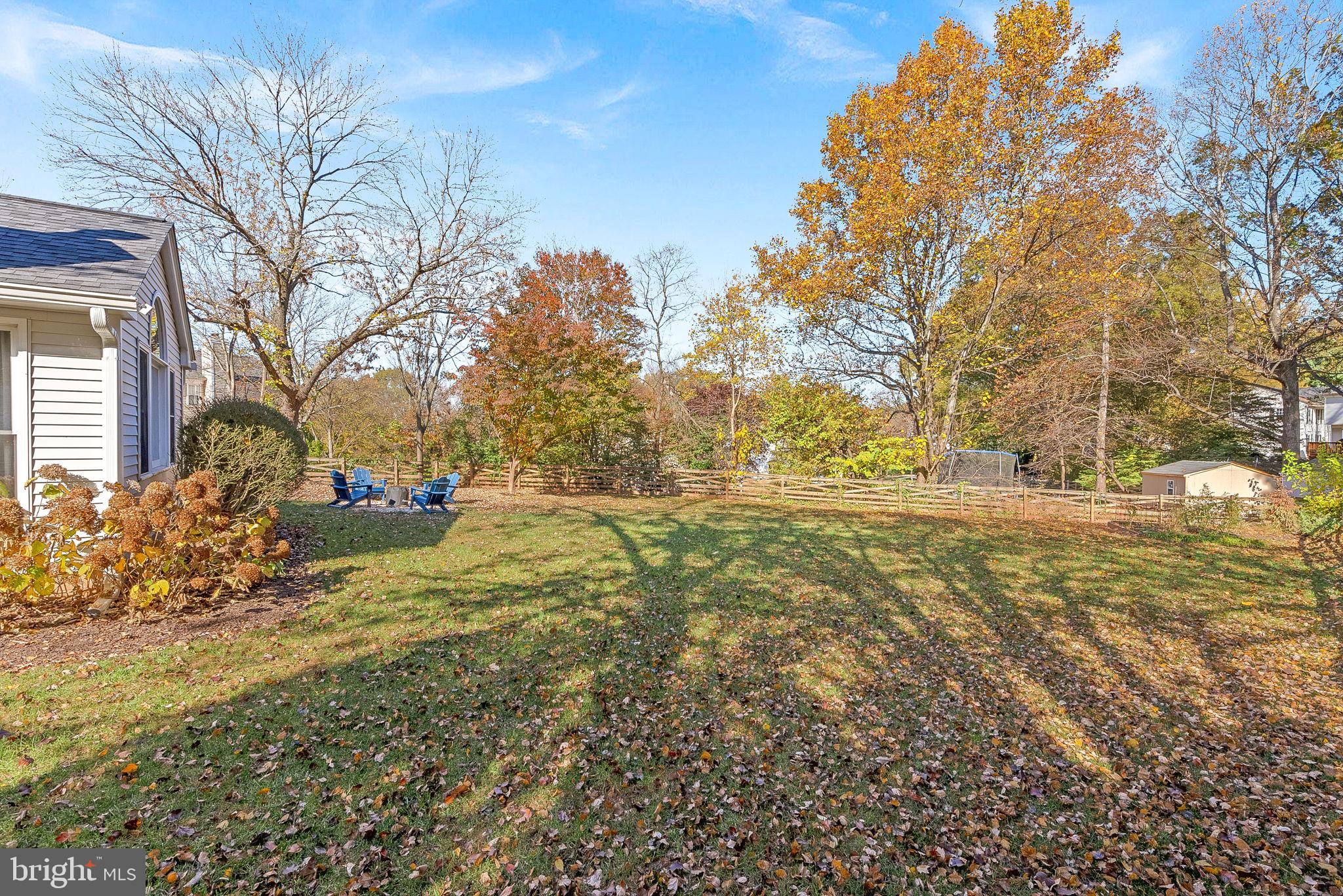 120 Peyton Road Sterling, VA 20165 - Photo 8 of 50 Ample Privacy