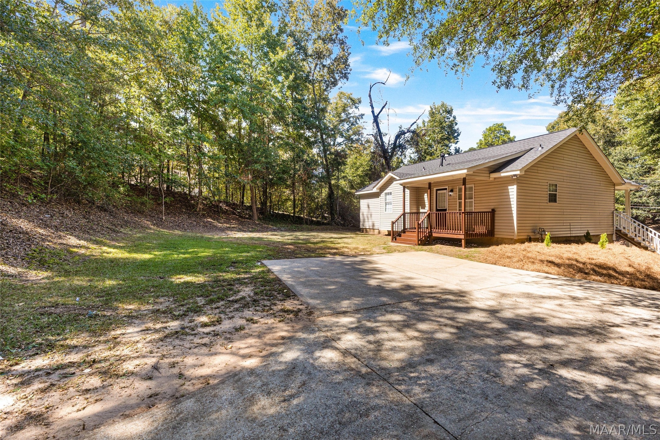 108 Mountain Laurel Road Deatsville, AL 36022 - Photo 21 of 22 Gallery Image 21