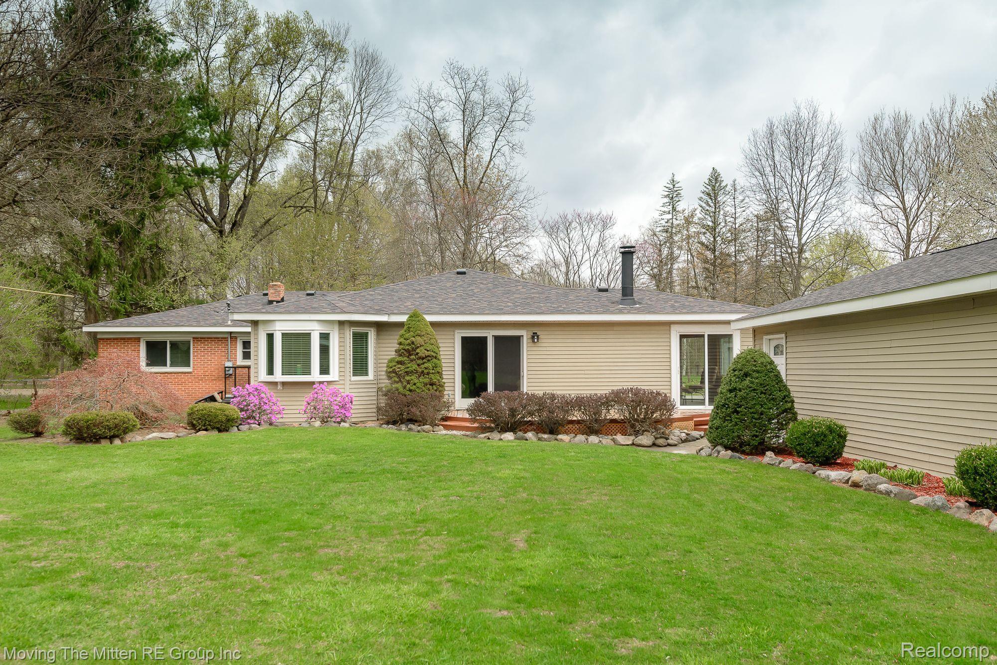 42649 Fret Road Belleville, MI 48111 - Photo 18 of 79 Highlight Photo