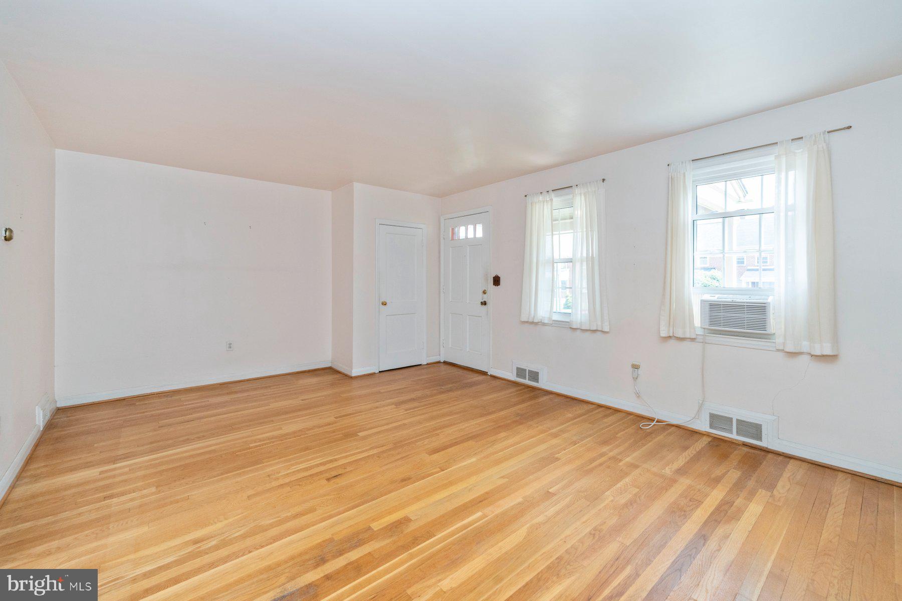 1222 Cedarcroft Road Baltimore, MD 21239 - Photo 4 of 26