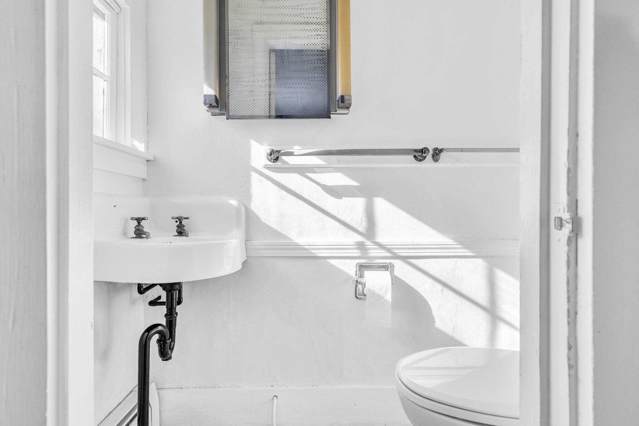 46 Union Street Saco, ME 04072 - Photo 33 of 38 19-web-or-mls-DSC04160