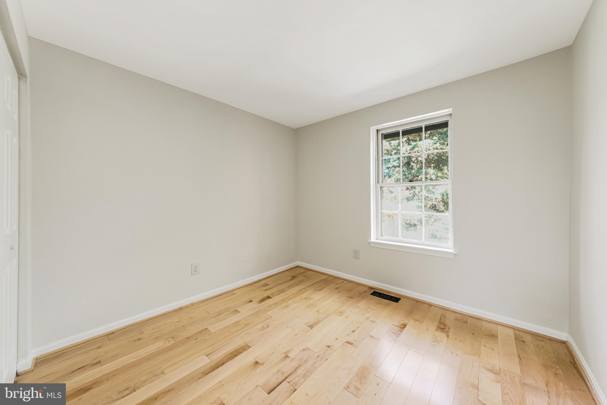 2165 Golf Course Drive Reston, VA 20191 - Photo 22 of 37