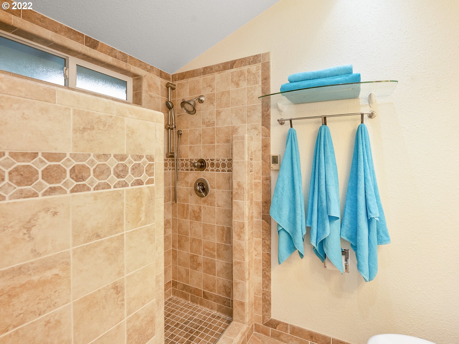 8810 Southeast Rural Street Portland, OR 97266 - Photo 22 of 32 a bathroom with a shower