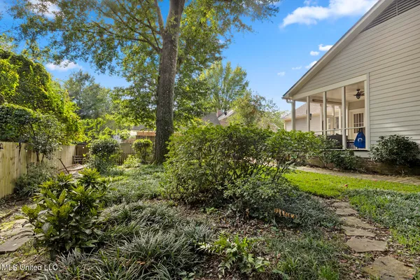 $379,900 | 5134 Canton Heights Drive, Jackson, MS 39211