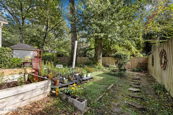 $379,900 | 5134 Canton Heights Drive, Jackson, MS 39211