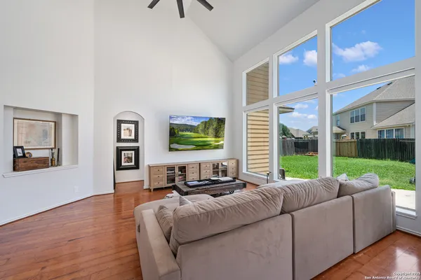 $3,300 | 3027 Hidden Meadow, Seguin, TX 78155