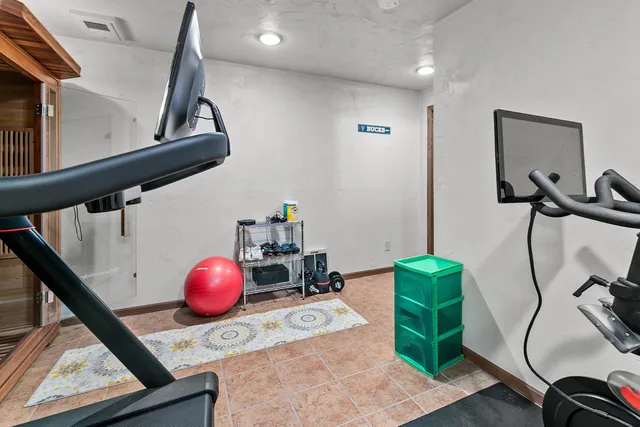 $525,000 | 4144 North Foxglove Lane, Appleton, WI 54913