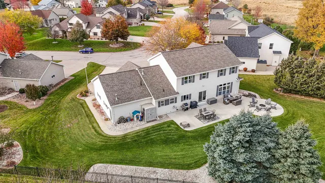 $525,000 | 4144 North Foxglove Lane, Appleton, WI 54913