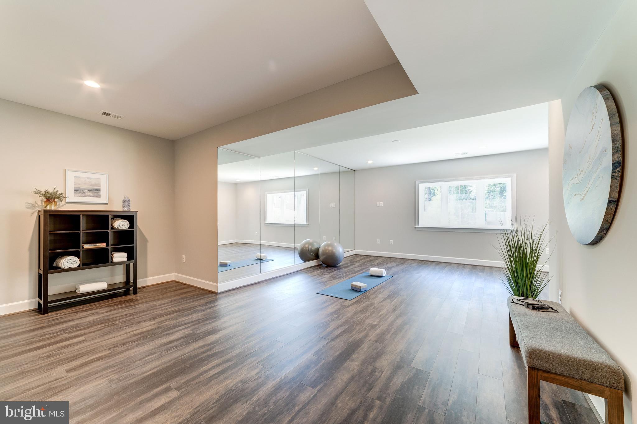 11108 Corobon Lane Great Falls, VA 22066 - Photo 27 of 30 Gallery Image 27
