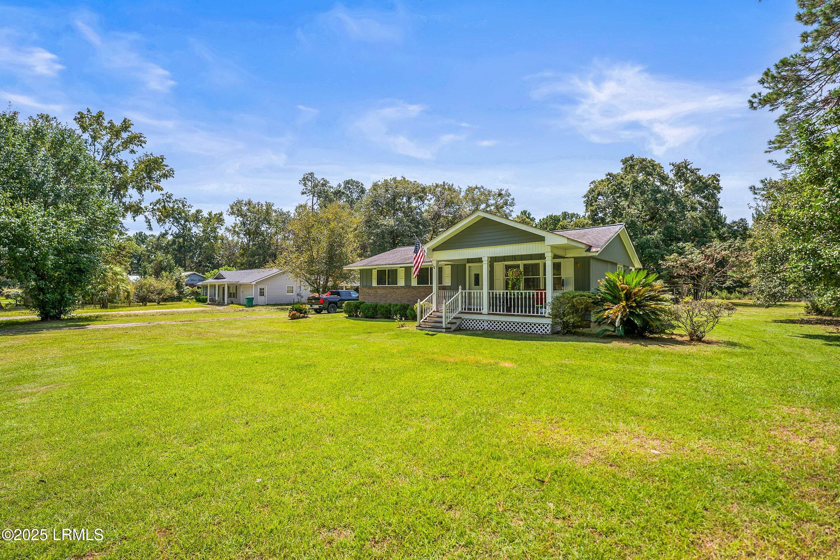70 State Rd S-27-289 Ridgeland, SC 29936 - Photo 4 of 30 DSC04658.jpg-SMALL