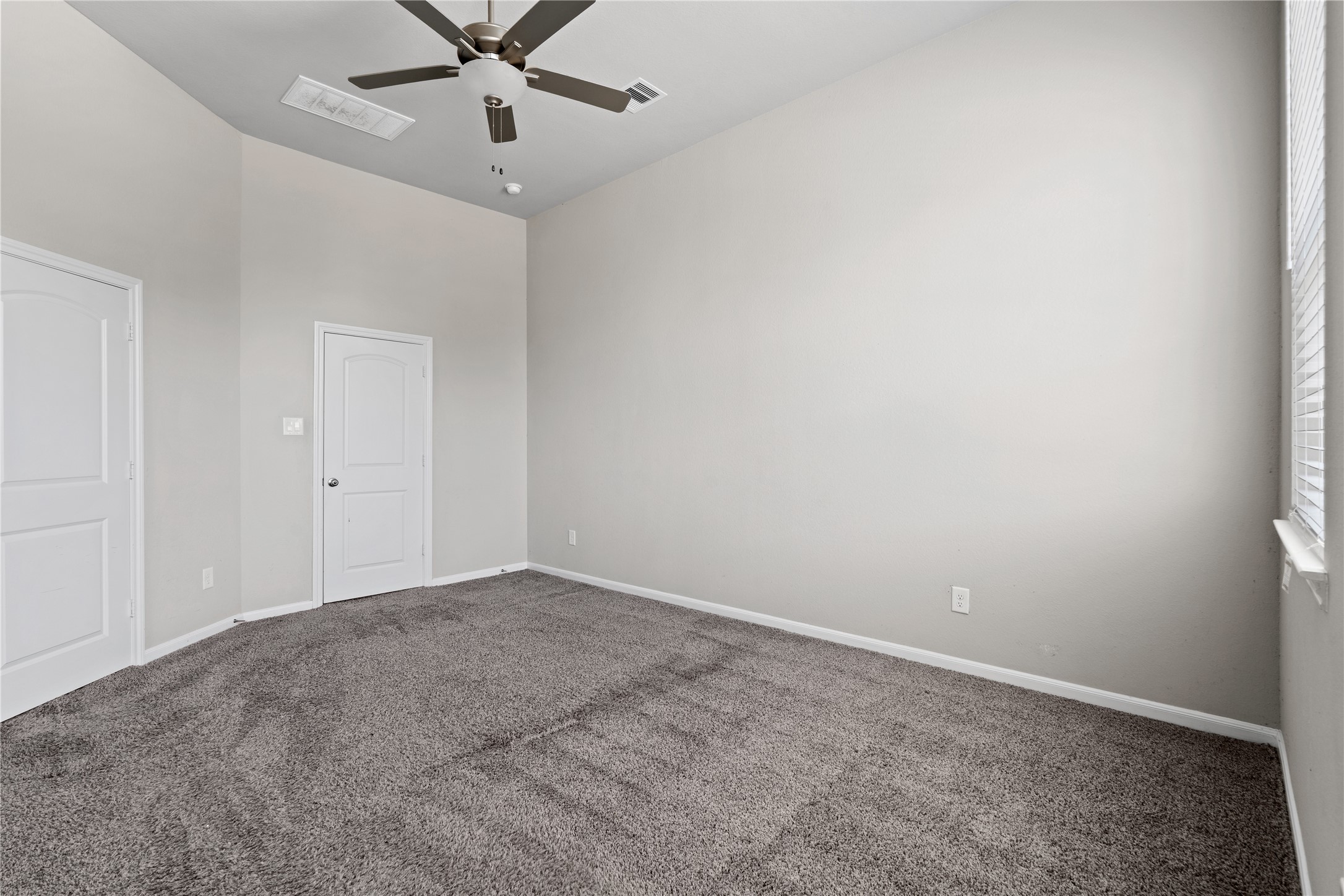 2522 Terrace Point Drive Missouri City, TX 77459 - Photo 15 of 25 an empty room