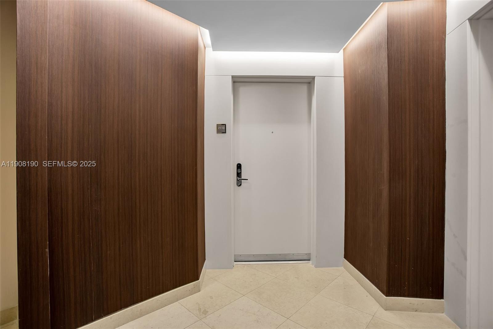 450 Alton Road, Unit 2110 Miami Beach, FL 33139 - Photo 34 of 34 Gallery Image 34