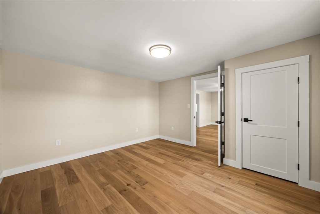 521 Marys Pond Road Rochester, MA 02770 - Photo 19 of 42