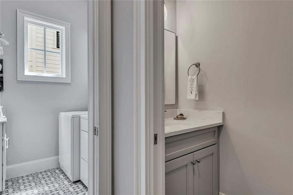 401 Reeves Street Woodstock, GA 30188 - Photo 11 of 73 Gallery Image 11