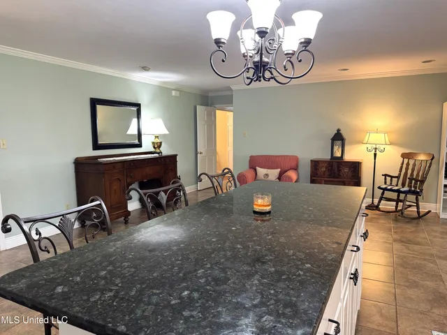 $345,000 | 4 Sun Court, Natchez, MS 39120