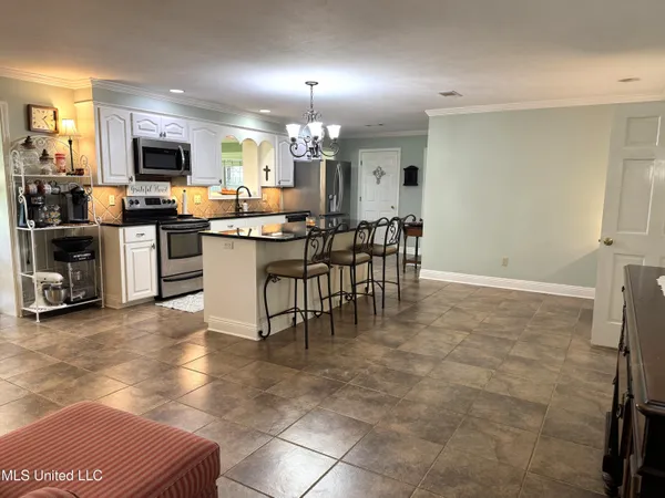 $329,000 | 4 Sun Court, Natchez, MS 39120