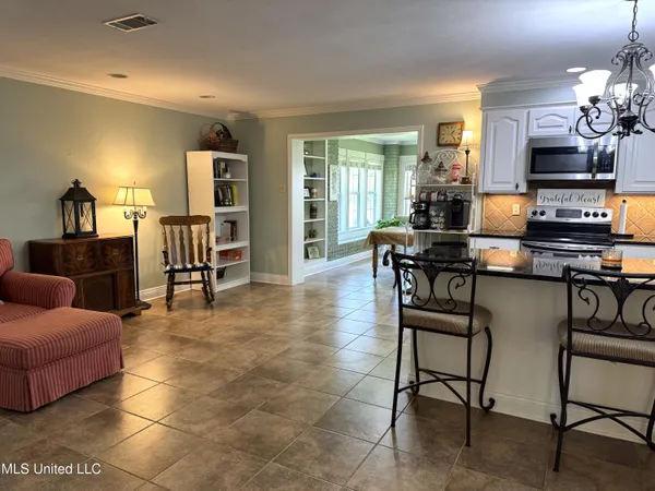 $329,000 | 4 Sun Court, Natchez, MS 39120
