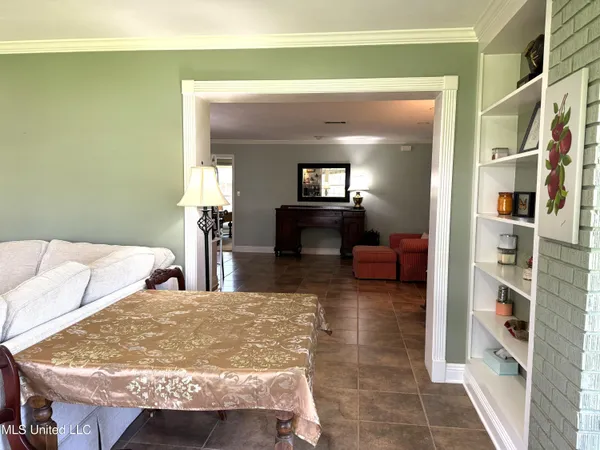 $329,000 | 4 Sun Court, Natchez, MS 39120