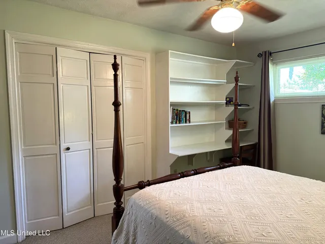 $345,000 | 4 Sun Court, Natchez, MS 39120