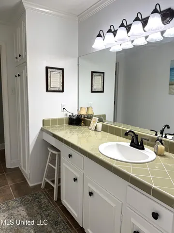 $345,000 | 4 Sun Court, Natchez, MS 39120