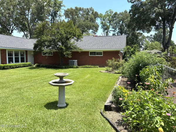 $329,000 | 4 Sun Court, Natchez, MS 39120