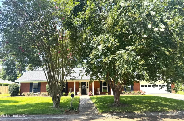 $329,000 | 4 Sun Court, Natchez, MS 39120
