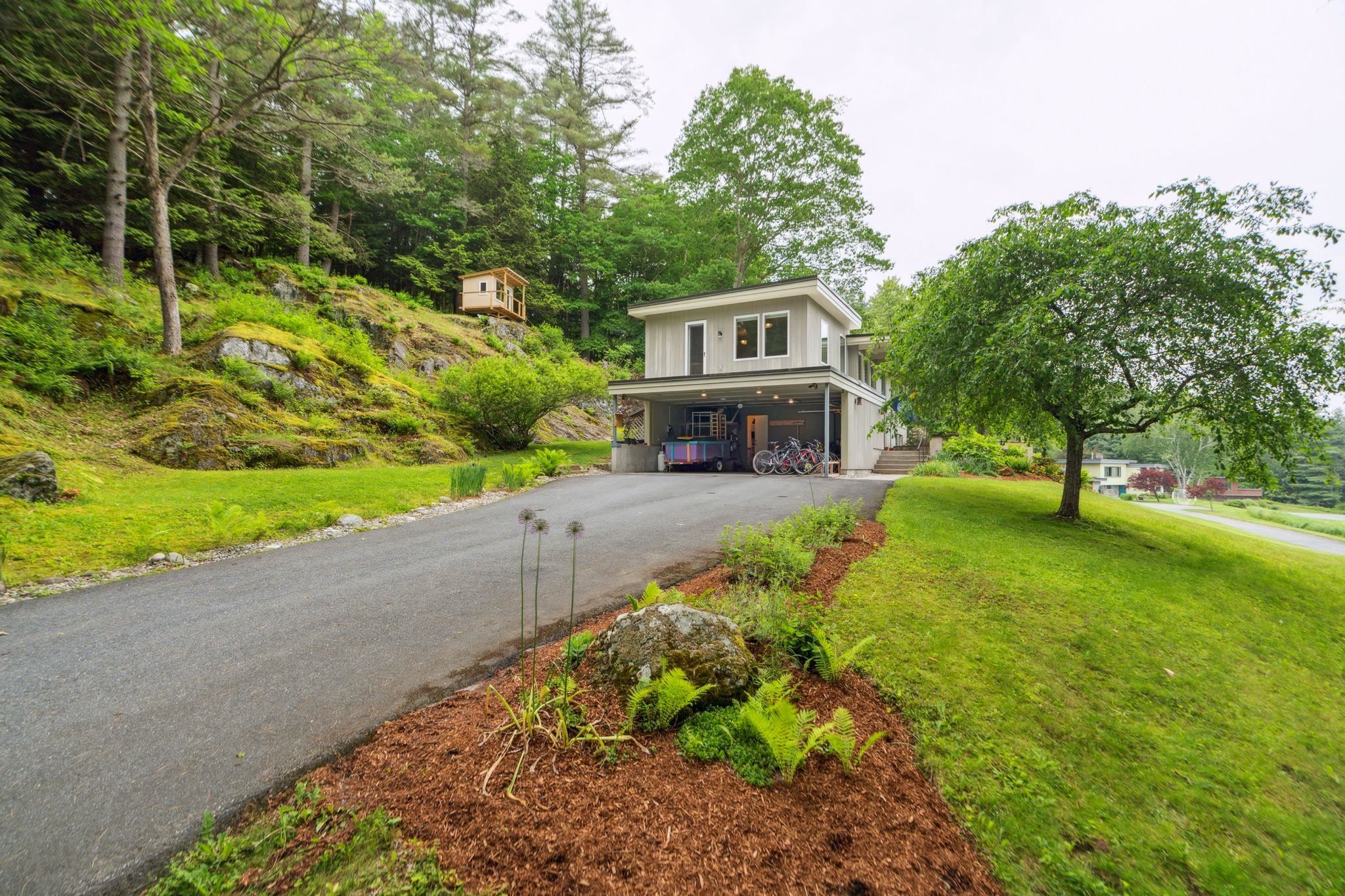 112 Hopson Road Norwich, VT 05055 - Photo 4 of 42