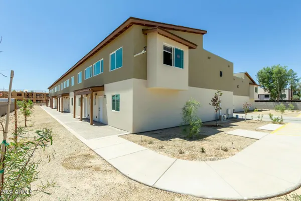 $1,850 | 4911 West Myrtle Avenue, Unit 103, Glendale, AZ 85301