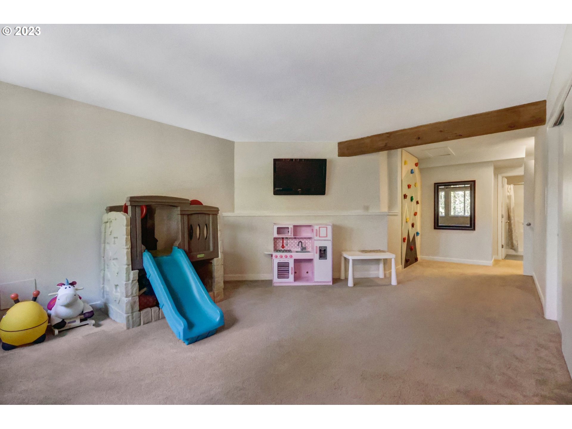 6307 Southwest Terwilliger Boulevard Portland, OR 97239 - Photo 27 of 40 Gallery Image 27