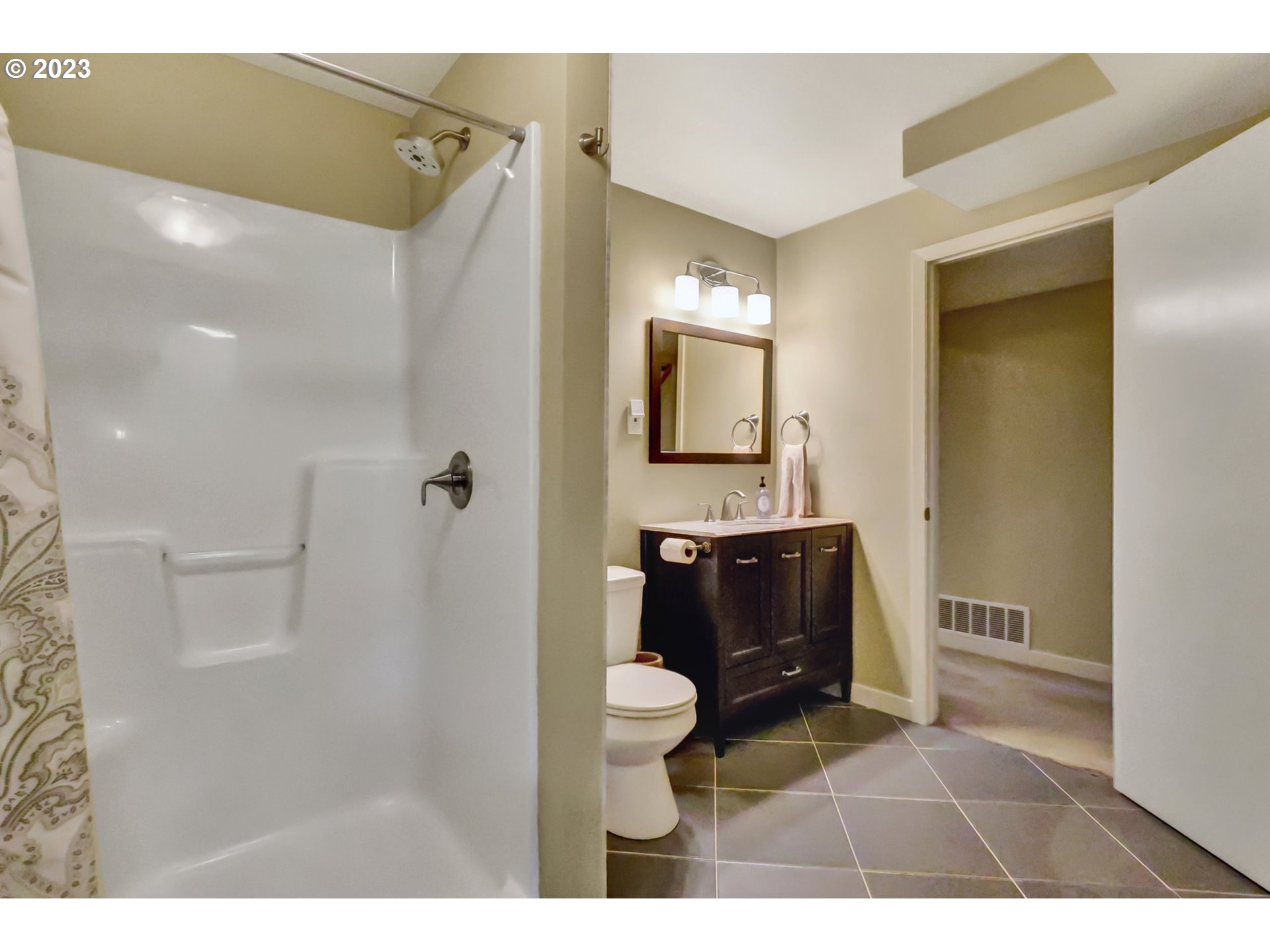 6307 Southwest Terwilliger Boulevard Portland, OR 97239 - Photo 28 of 40 Gallery Image 28