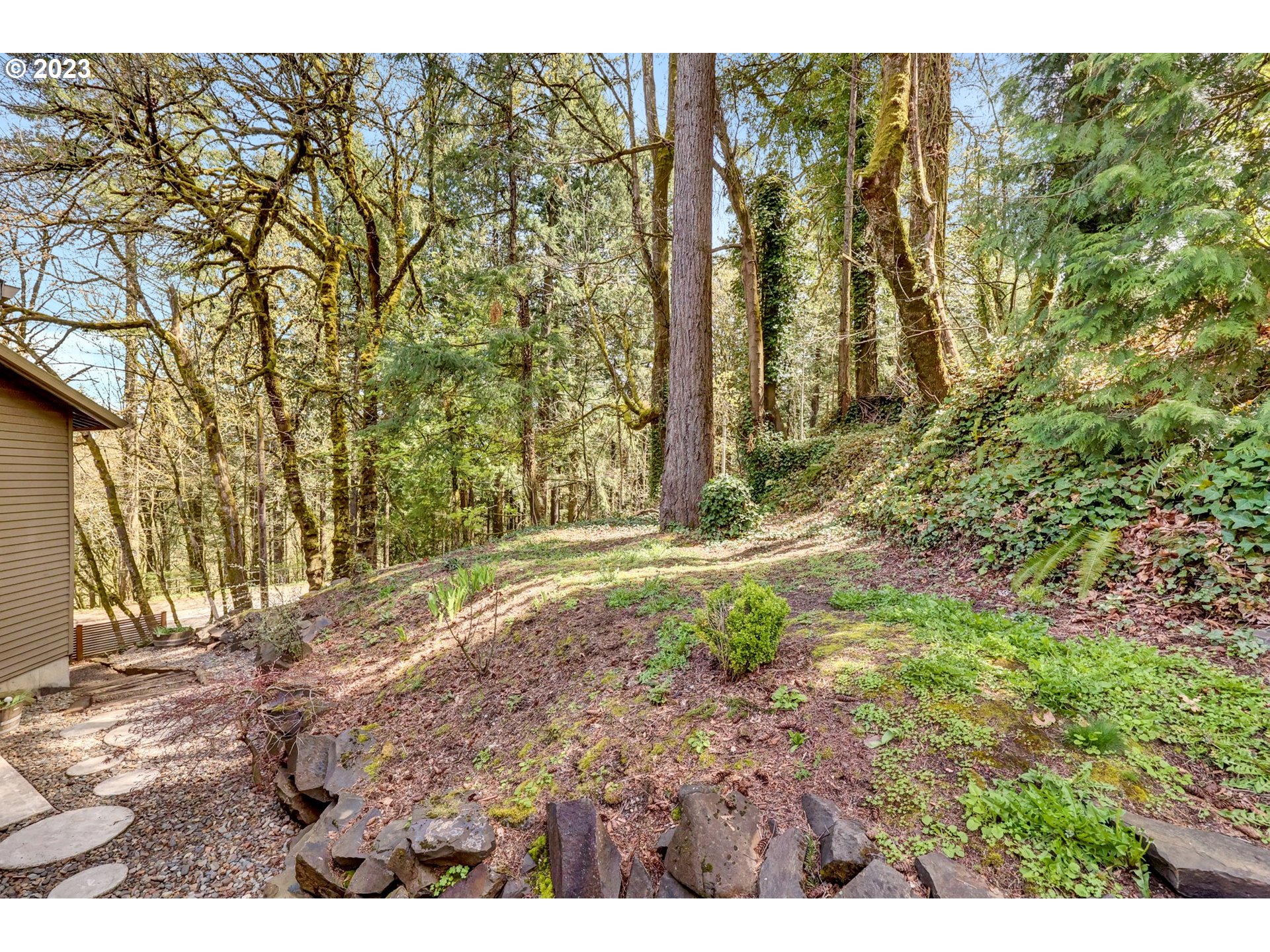 6307 Southwest Terwilliger Boulevard Portland, OR 97239 - Photo 32 of 40 Gallery Image 32
