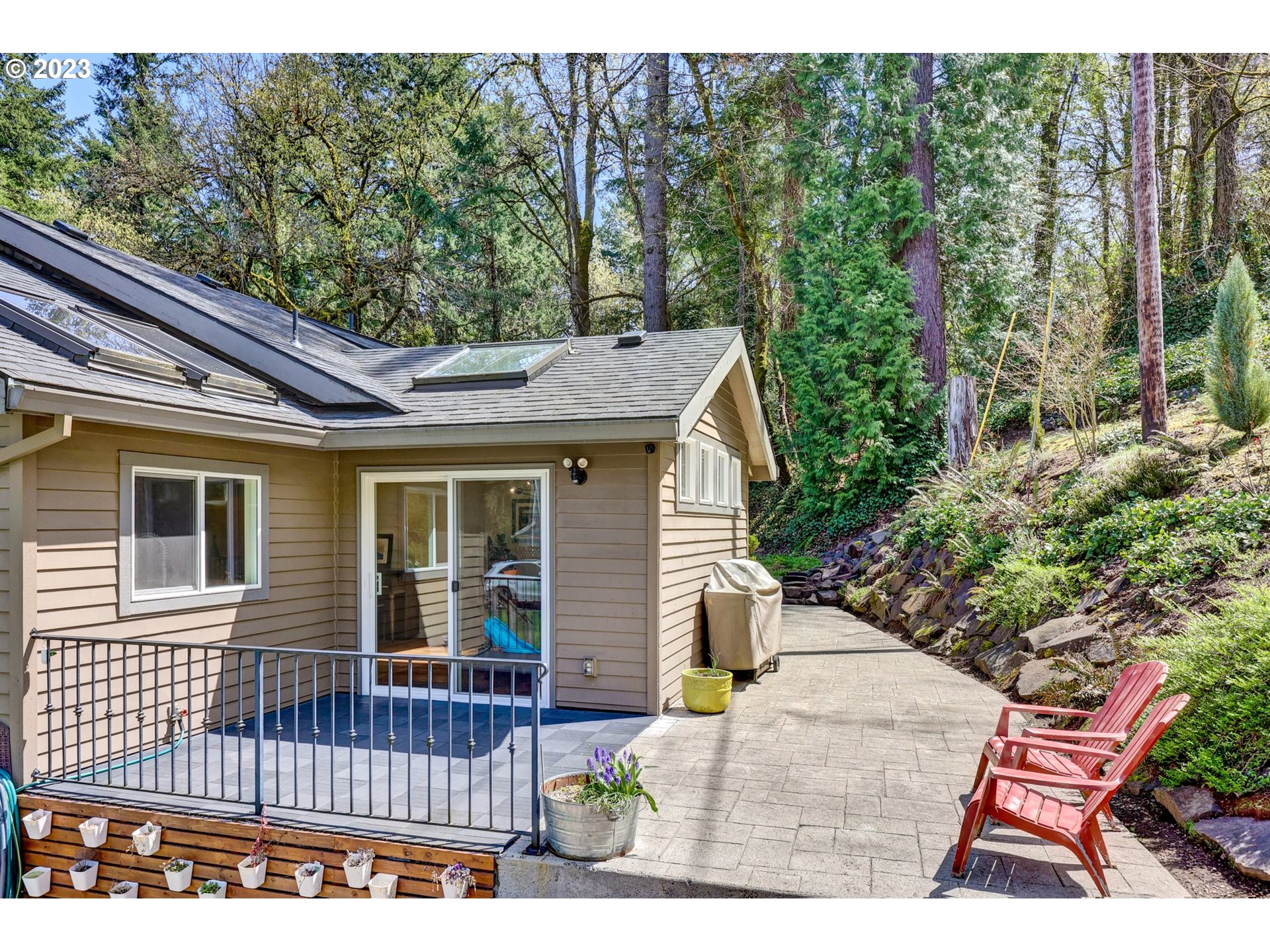 6307 Southwest Terwilliger Boulevard Portland, OR 97239 - Photo 34 of 40 Gallery Image 34