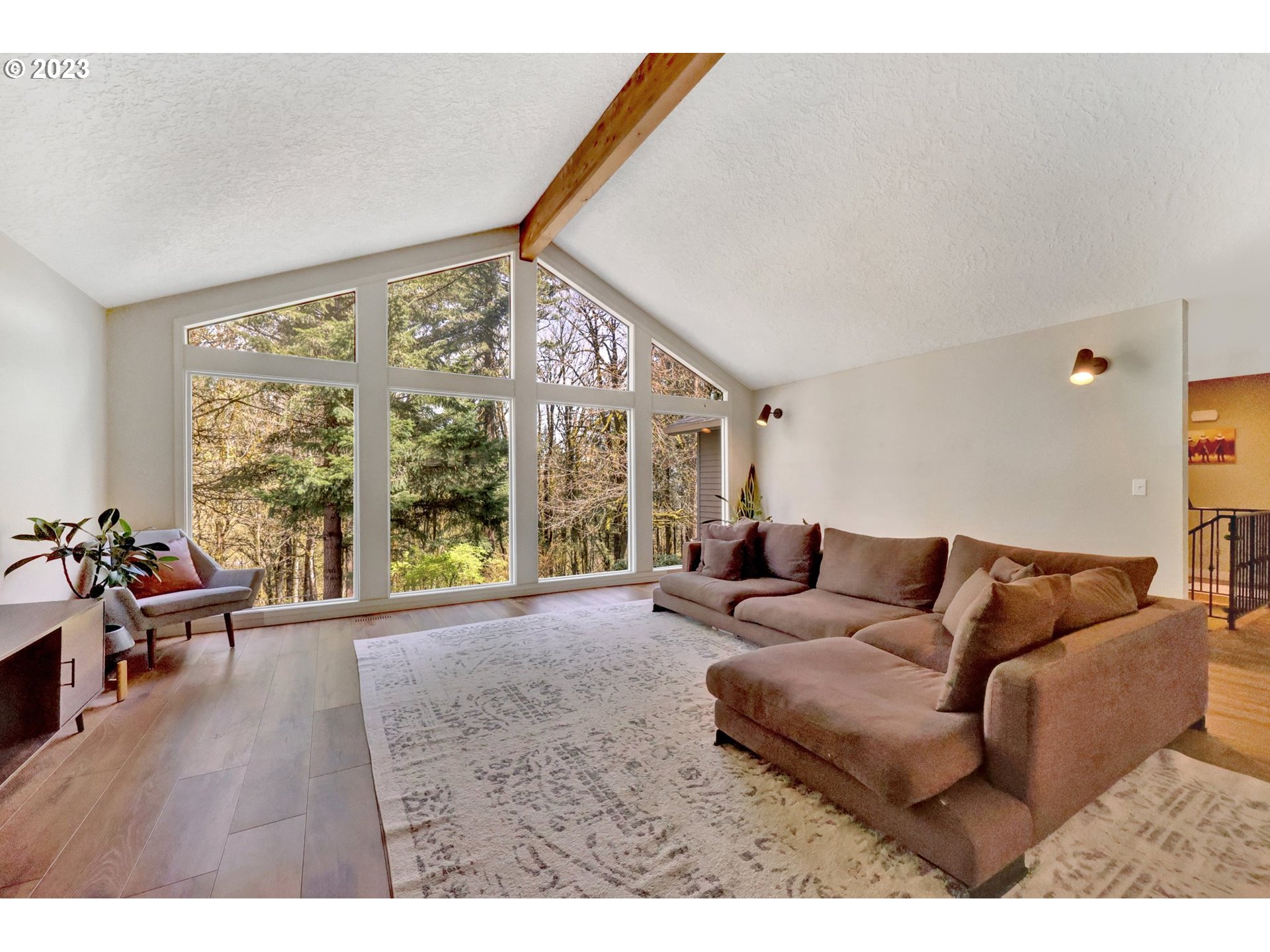 6307 Southwest Terwilliger Boulevard Portland, OR 97239 - Photo 7 of 40 Gallery Image 7